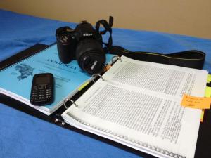 This is everything work and technology related I am bringing on my trip to Parque Amistad this weekend: a notebook, a camera and a phone I don't plan to use. 